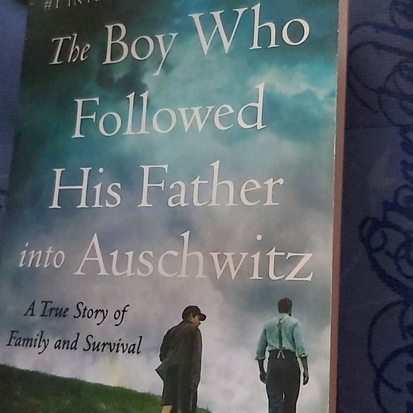 Books - Picture 1 of 8